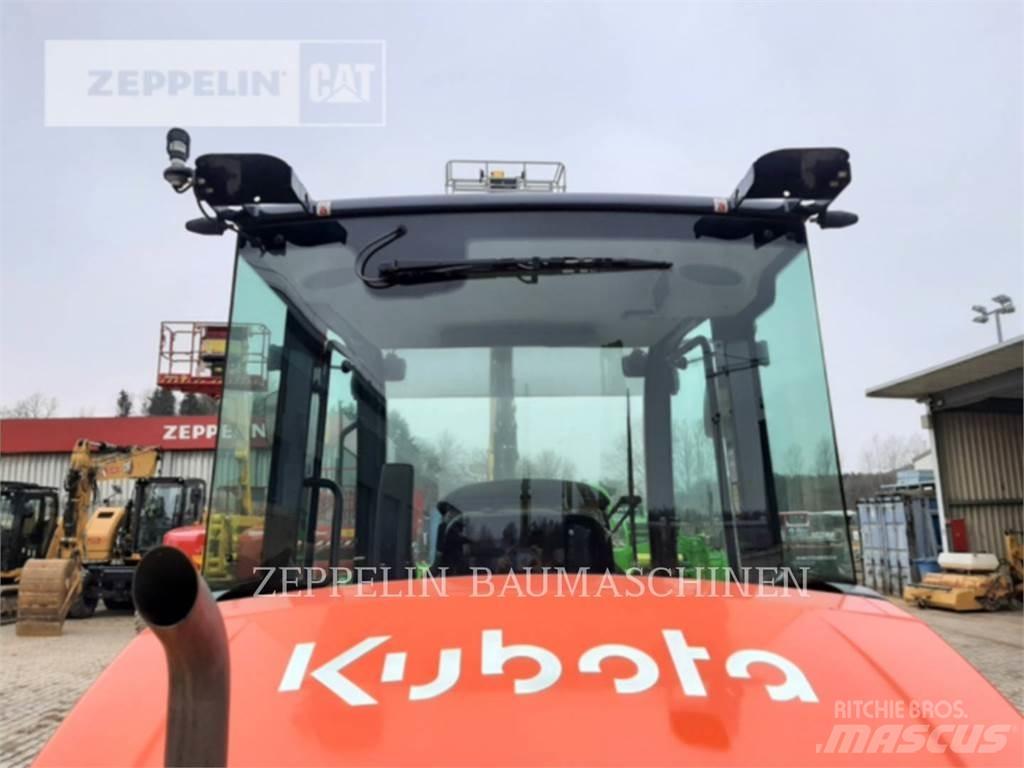 Kubota R090 Pale gommate