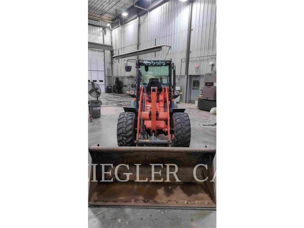 Kubota R630 Pale gommate
