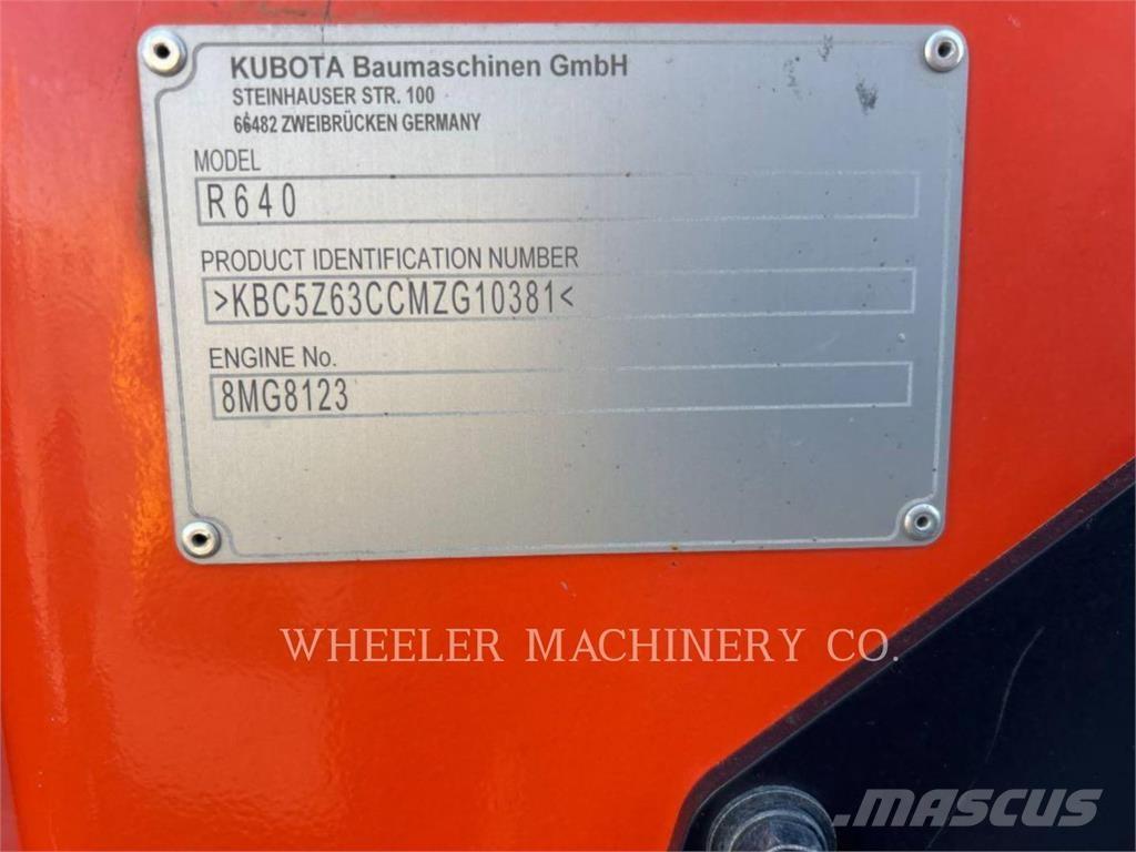 Kubota R640 CWL Pale gommate