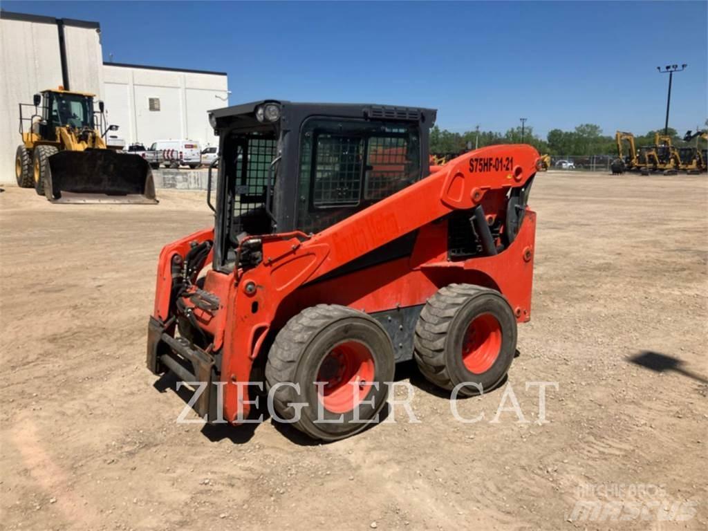 Kubota SSV75 Mini Pale Gommate