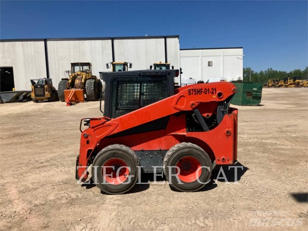 Kubota SSV75 Mini Pale Gommate