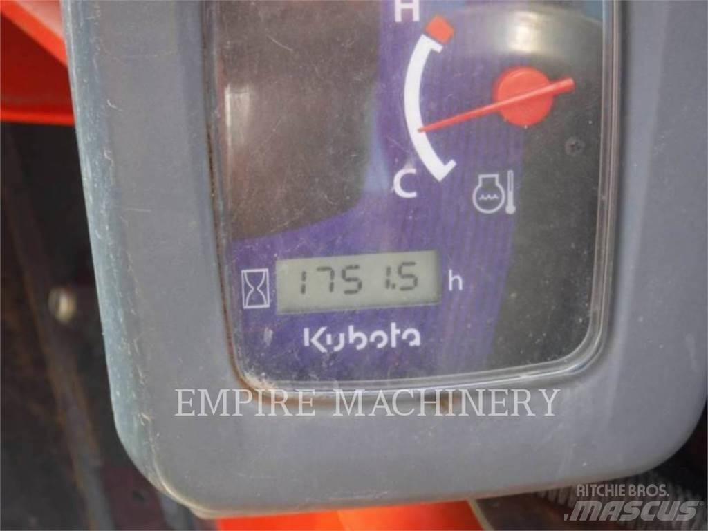 Kubota SSV75 Mini Pale Gommate