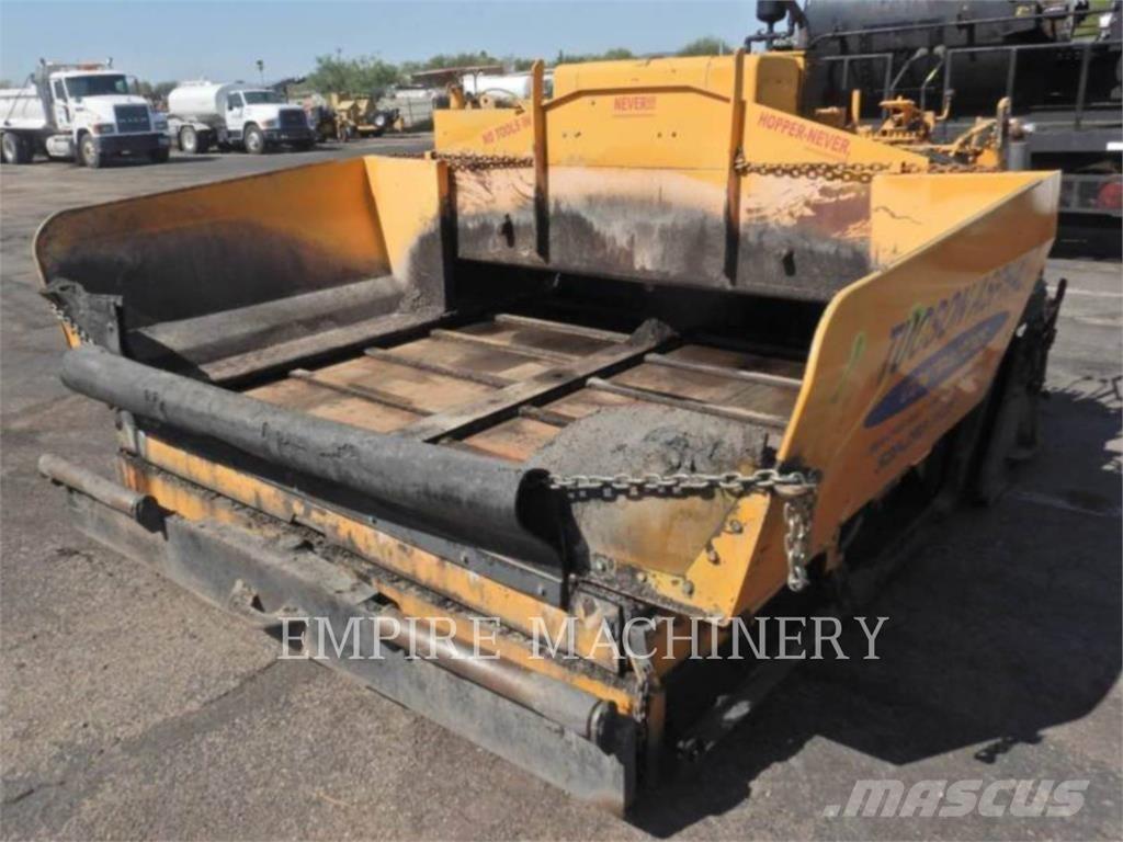 LeeBoy L8500T Finitrici