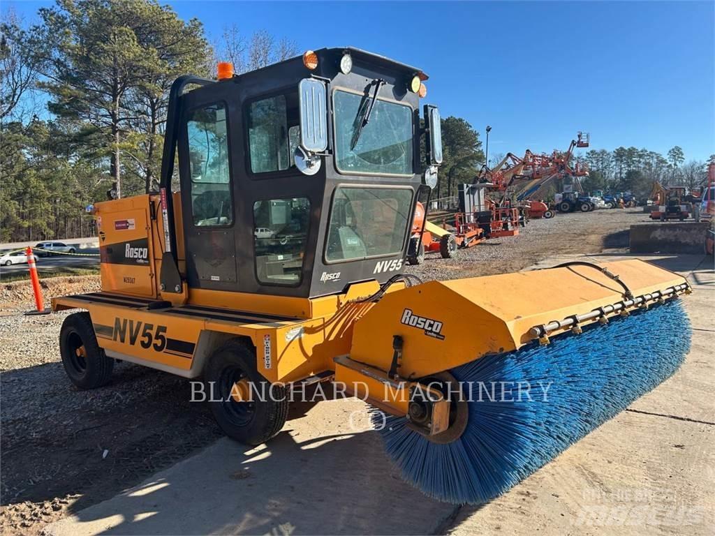 LeeBoy NV55 BROOM Spazzatrici