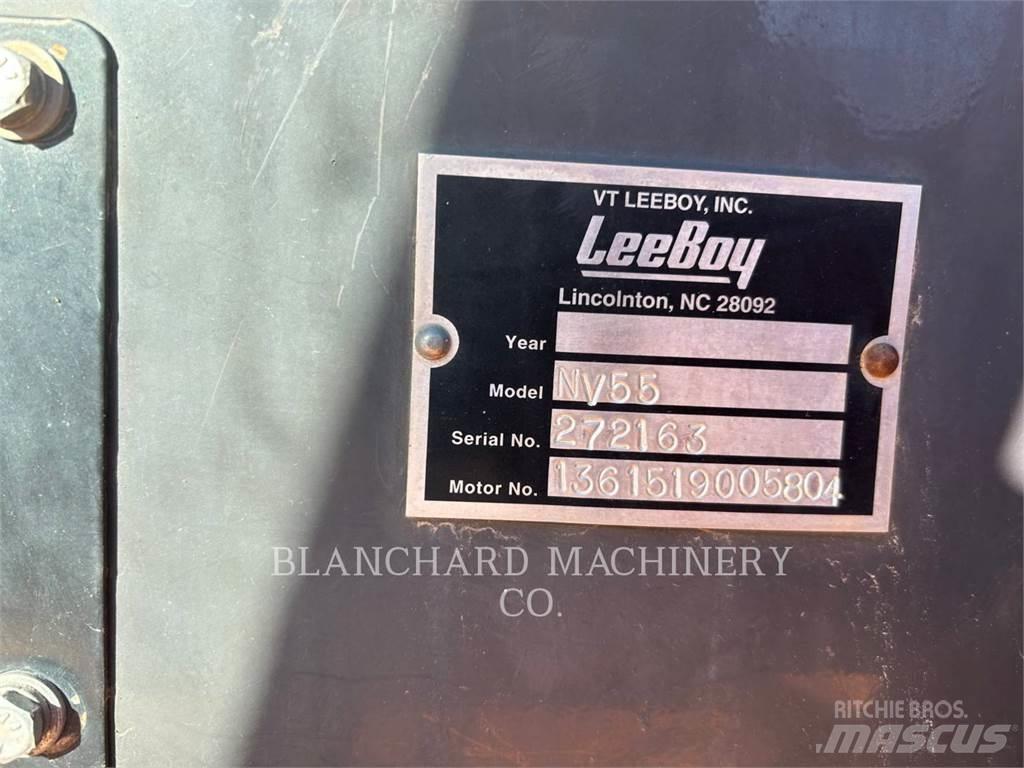 LeeBoy NV55 BROOM Spazzatrici