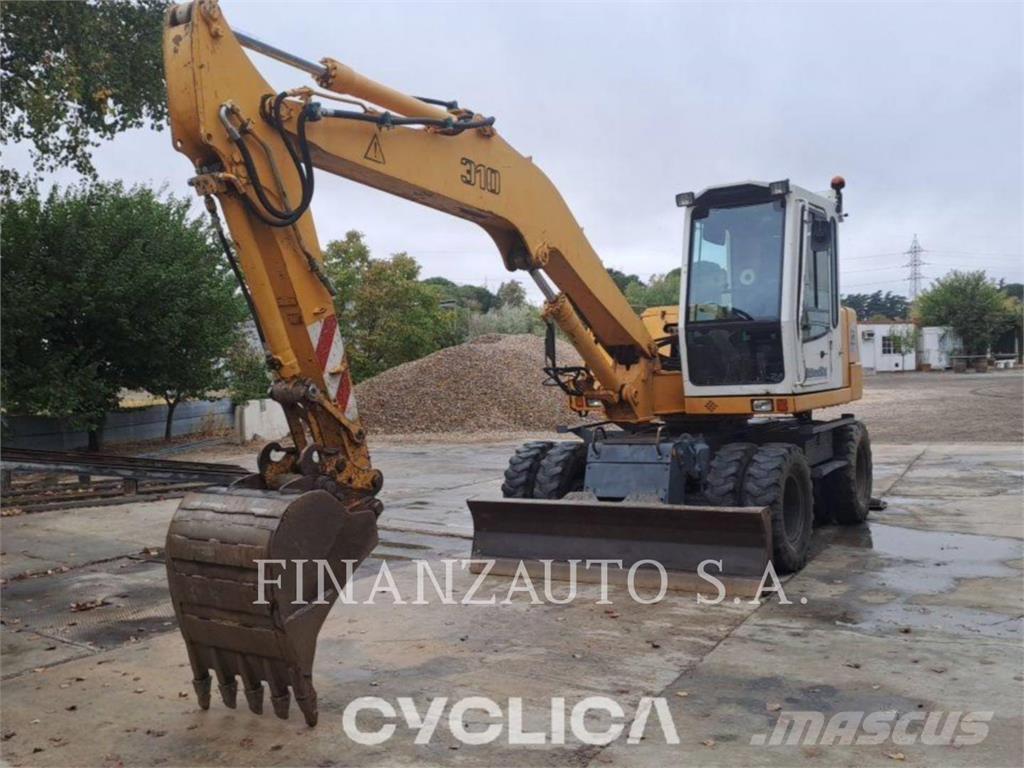 Liebherr A310B Escavatori gommati