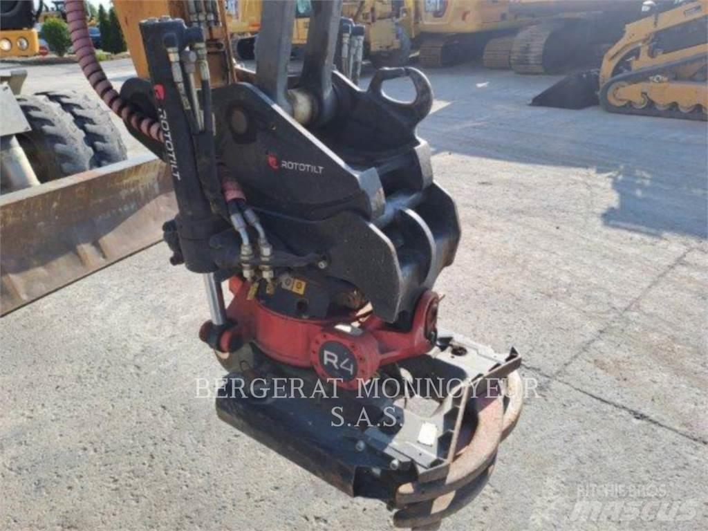 Liebherr A913 Escavatori gommati