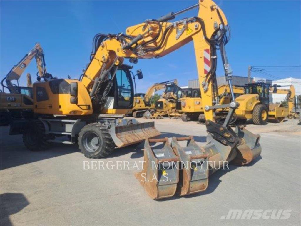 Liebherr A913 Escavatori gommati