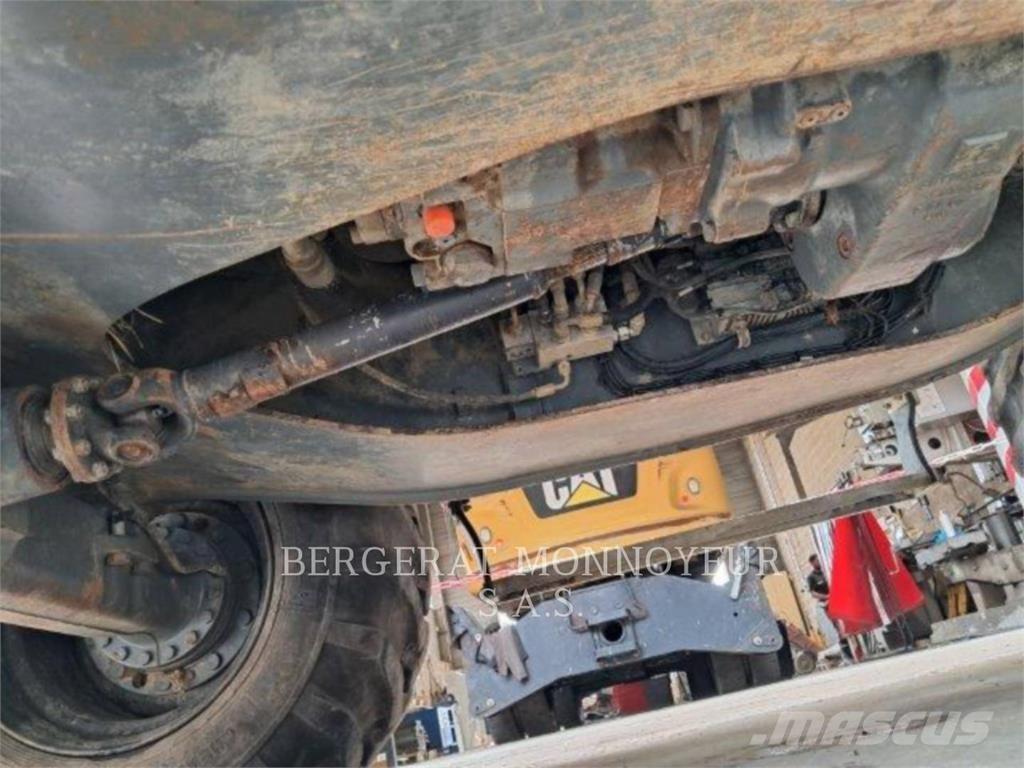 Liebherr A914 Escavatori gommati