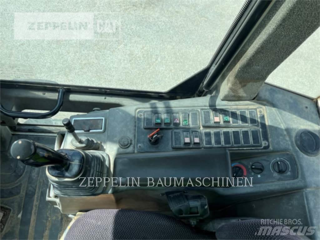 Liebherr L506 Pale gommate