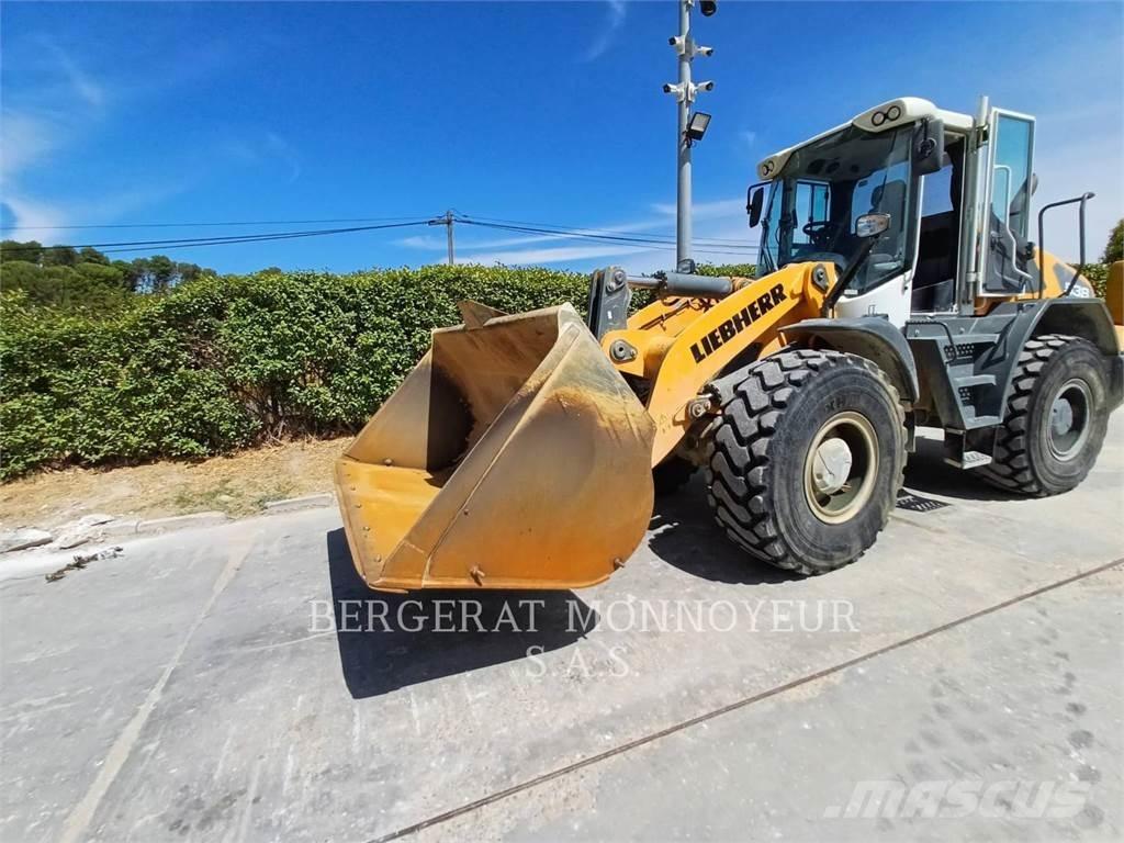 Liebherr L538 Pale gommate