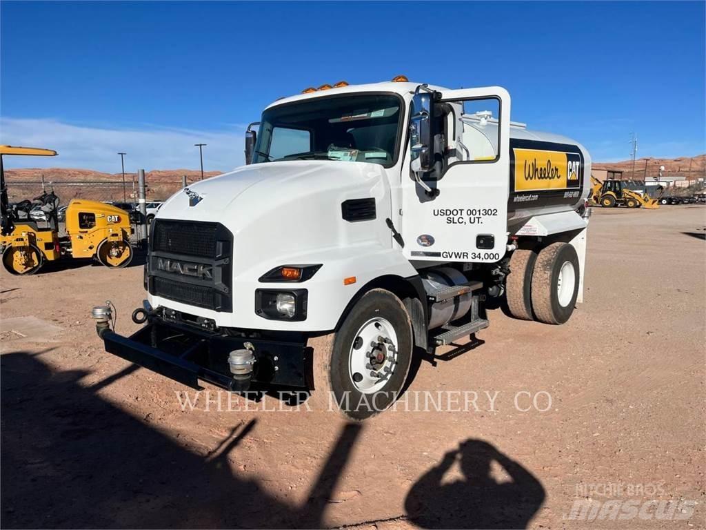 Mack WT2000 A Cisterna
