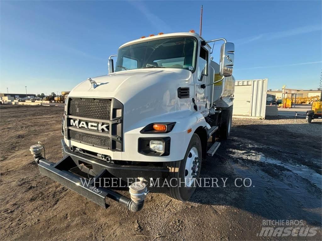 Mack WT2000 A Cisterna