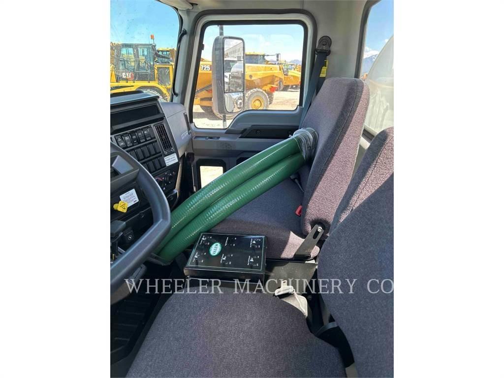 Mack WT2000 A Cisterna