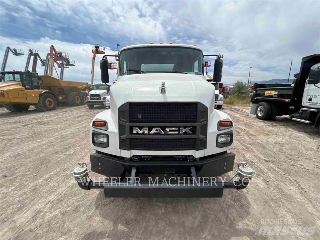 Mack WT2000 A Cisterna