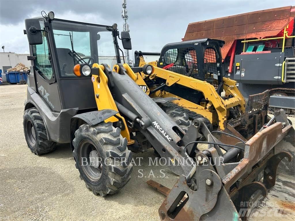 Mecalac AX850 Pale gommate