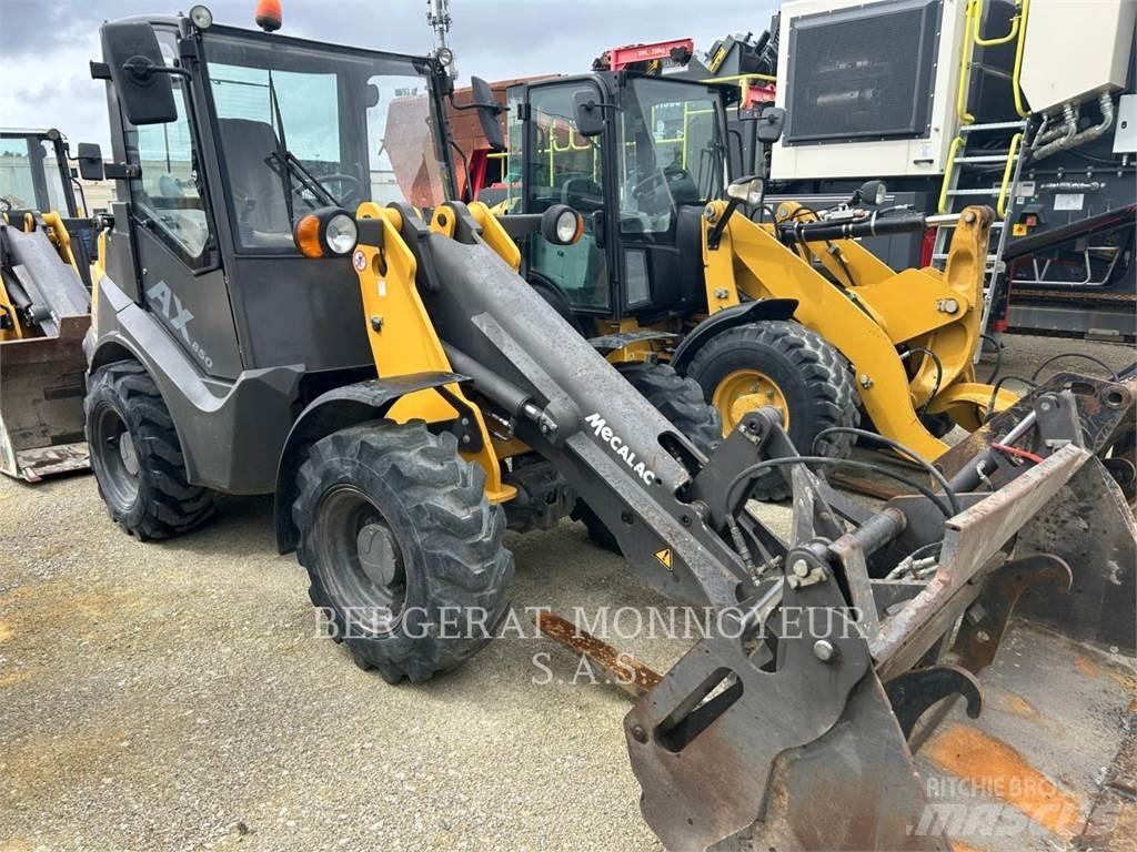 Mecalac AX850 Pale gommate