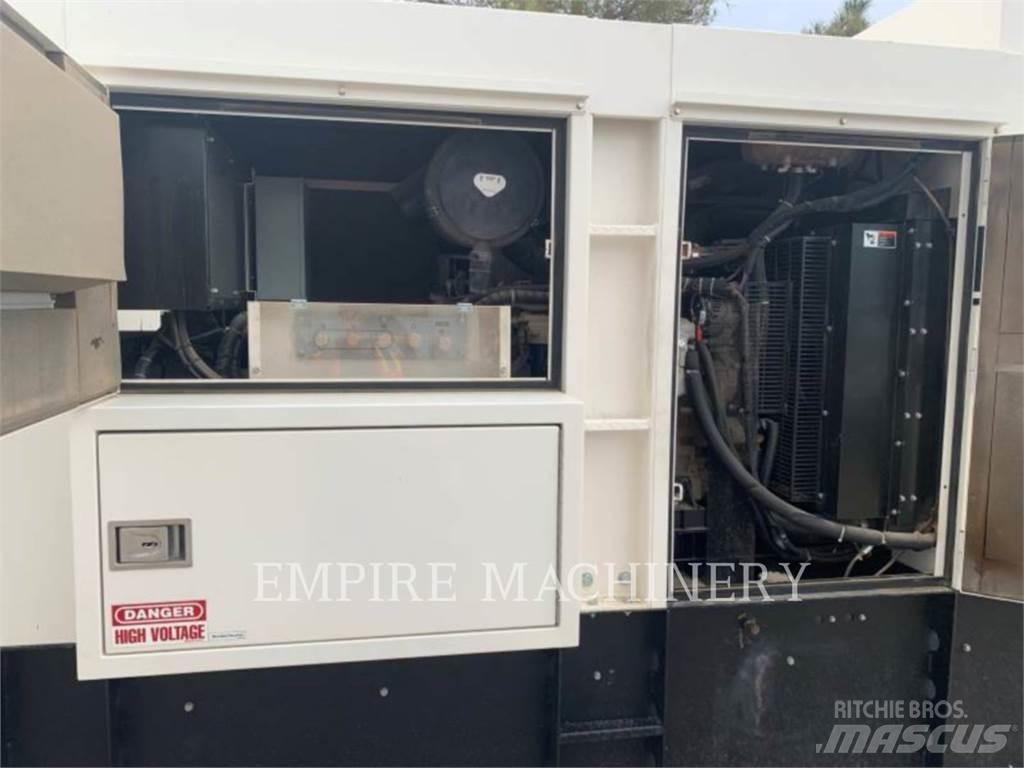 MultiQuip DCA180 Generatori diesel