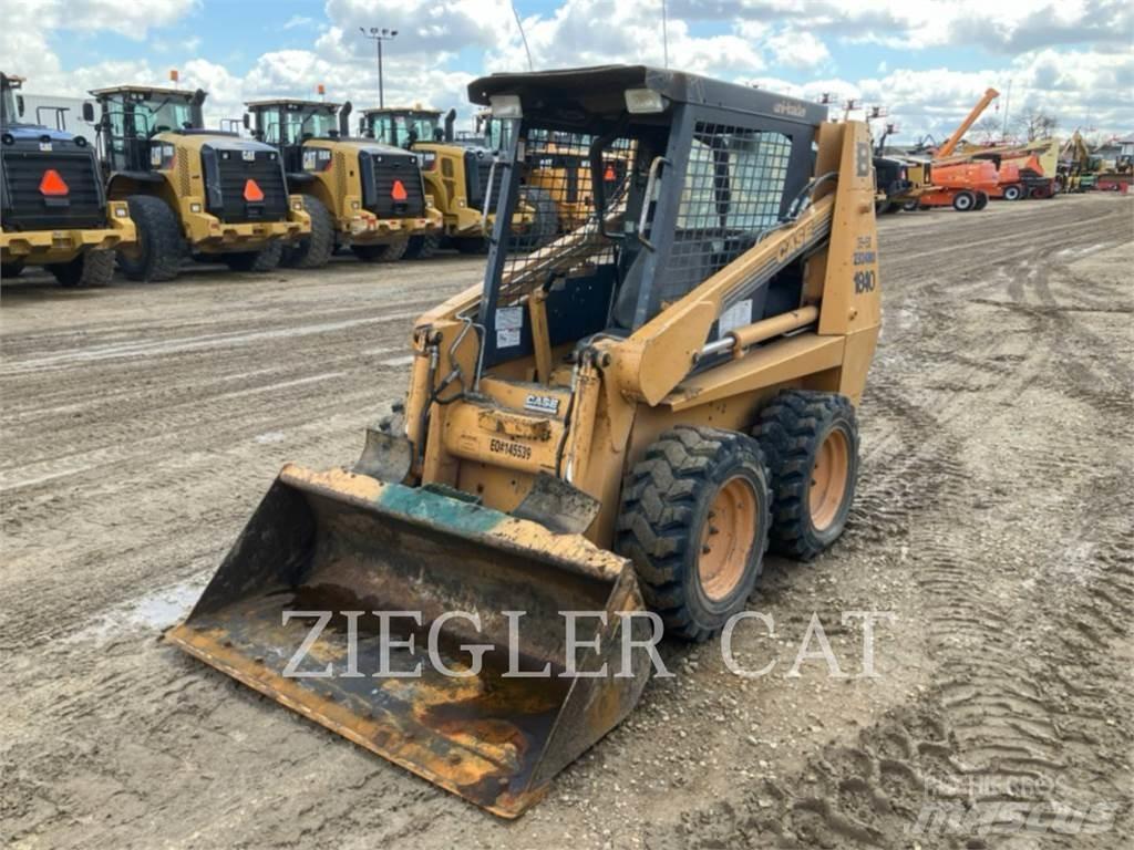 New Holland 1840 Mini Pale Gommate