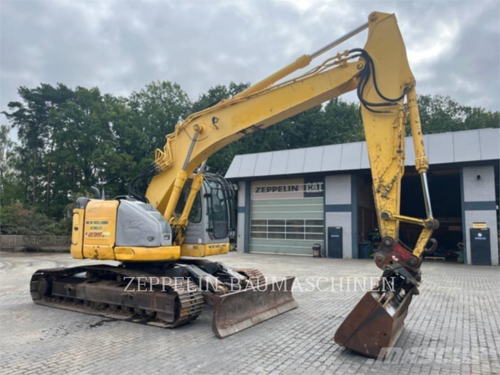 New Holland E235 Escavatori cingolati