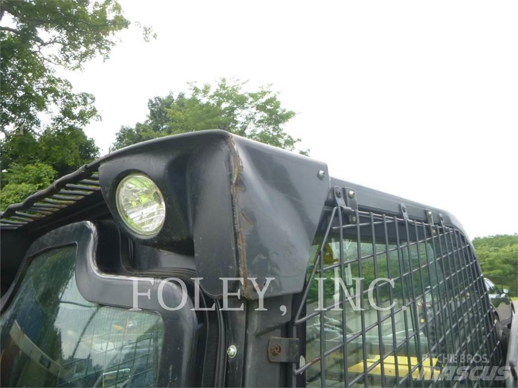 New Holland L228 Mini Pale Gommate