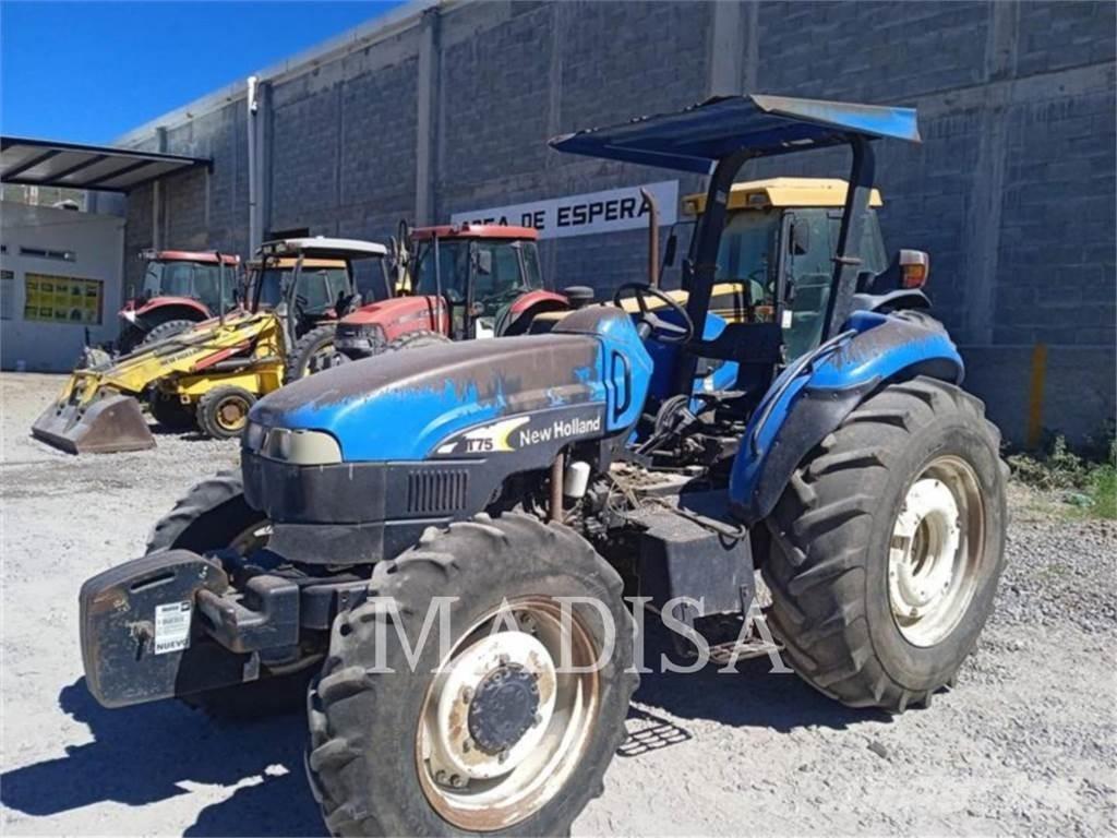 New Holland TT75 4WD Trattori