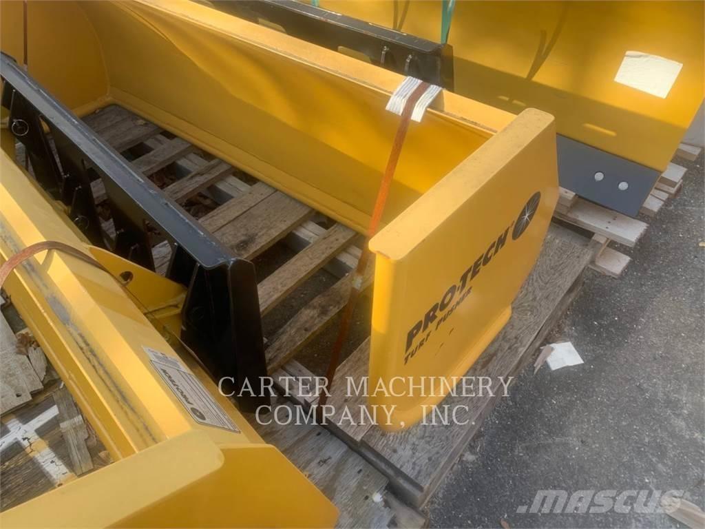 Protec SNOW TURF PUSHER Spazzaneve
