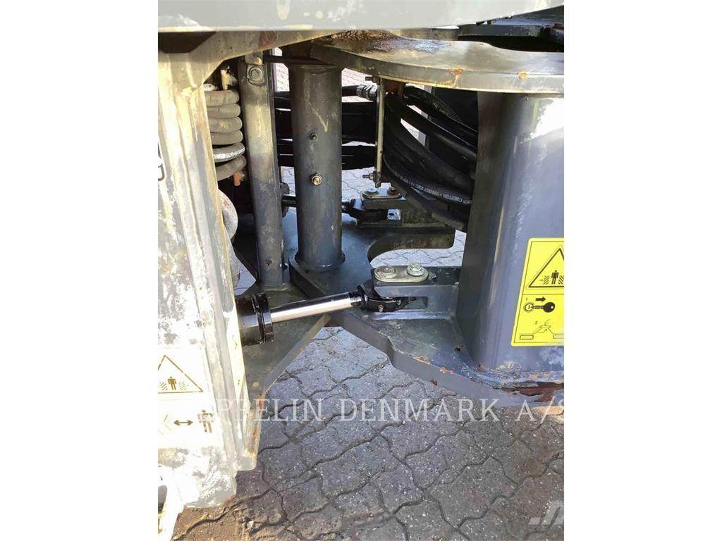 Schaeff TL100 Pale gommate