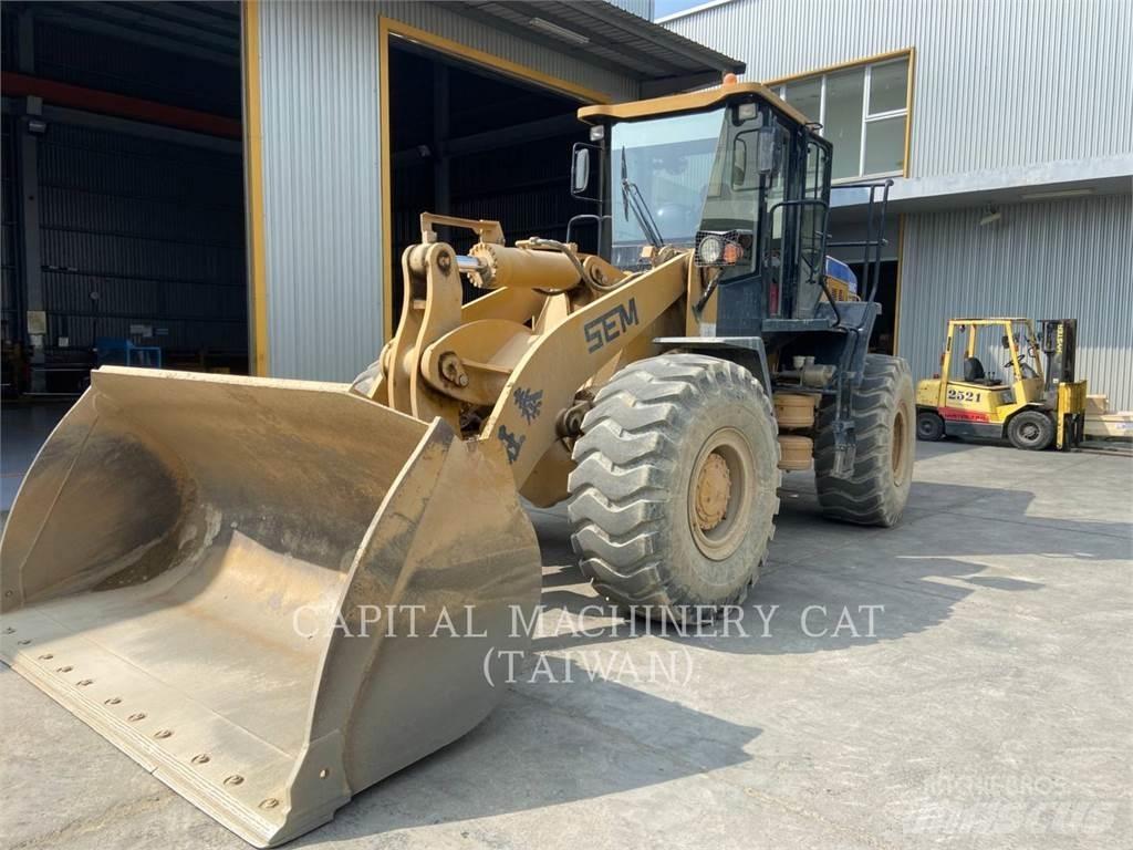 SEM MACHINERY 669 C Pale gommate