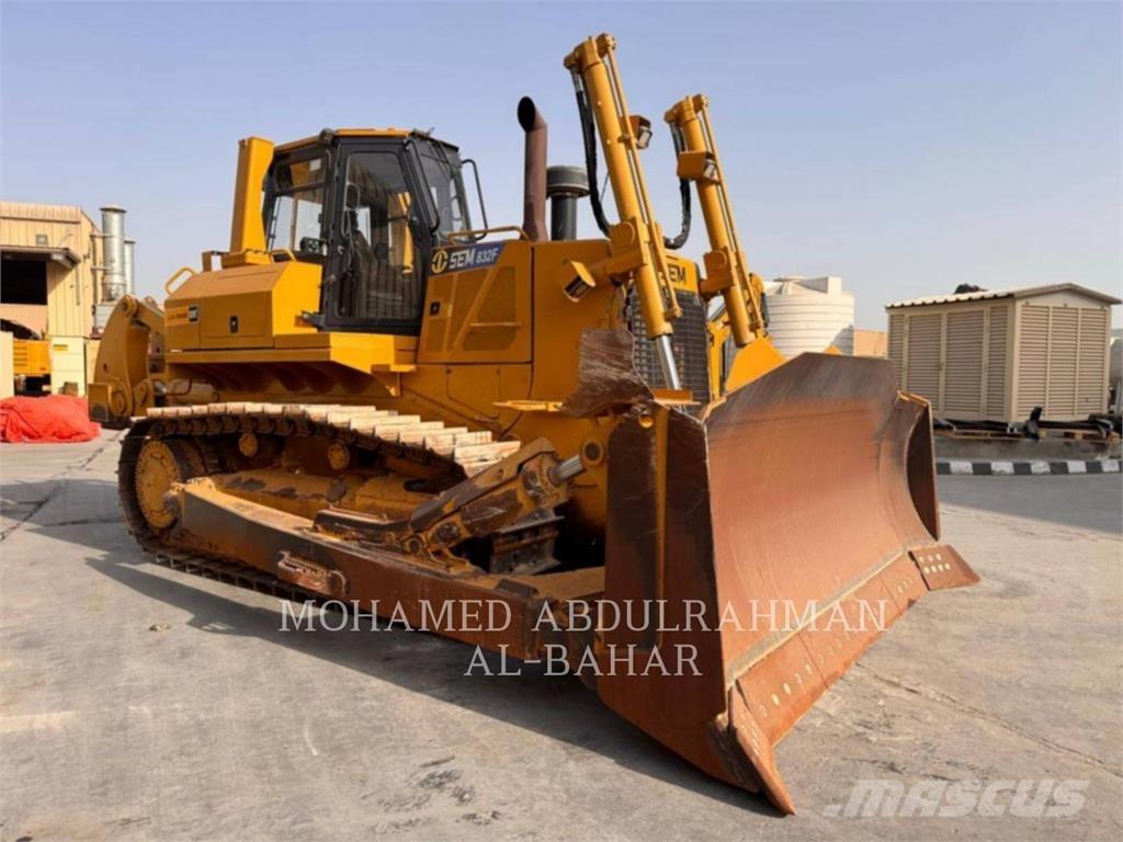 SEM MACHINERY SEM 832F Dozer cingolati