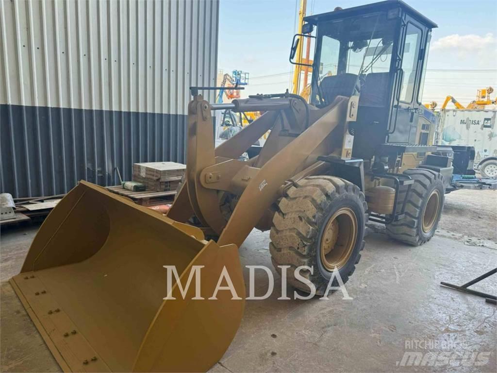 SEM MACHINERY SEM618D Pale gommate