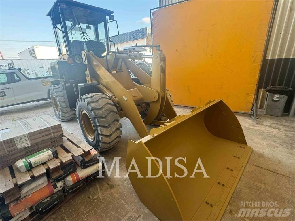 SEM MACHINERY SEM618D Pale gommate