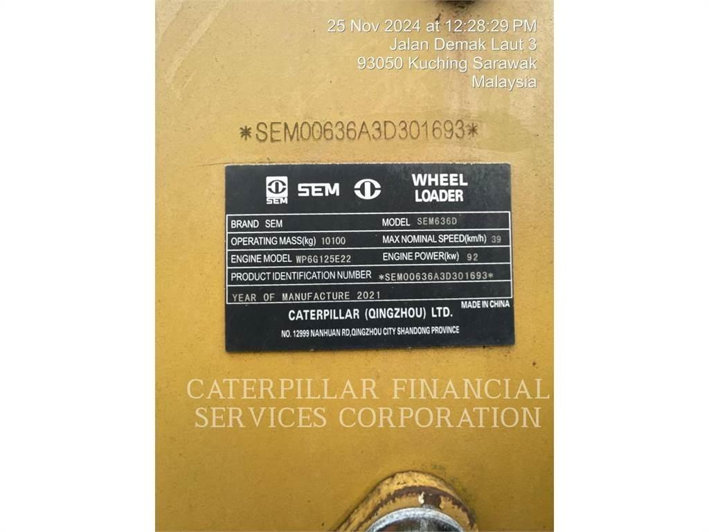 SEM MACHINERY SEM636D Pale gommate