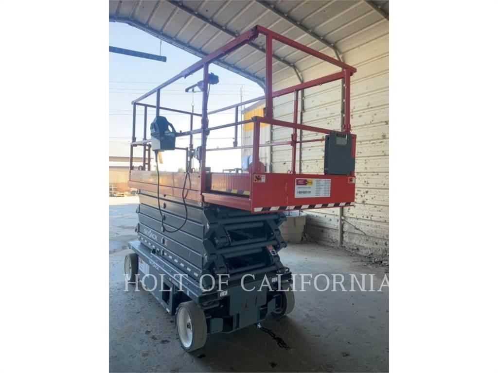 Skyjack SCISSOR40E Piattaforme a pantografo