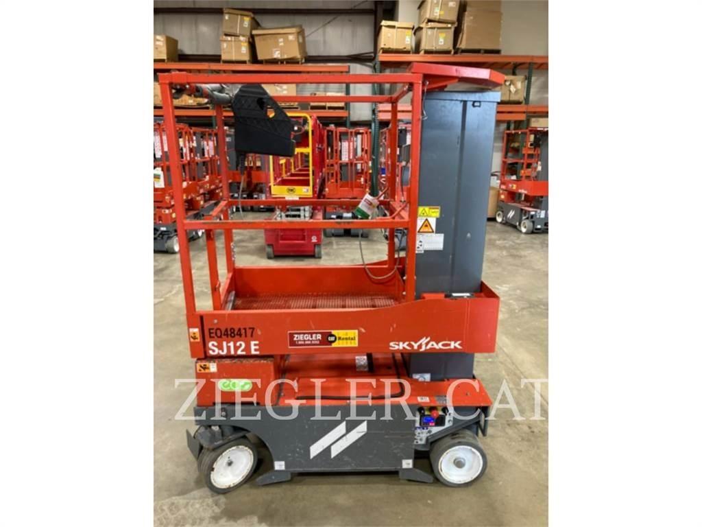 Skyjack SJ12 Piattaforme a pantografo