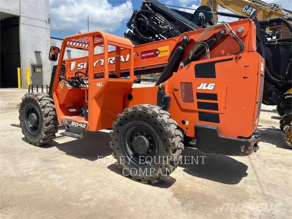 SkyTrak 8042O Sollevatori telescopici