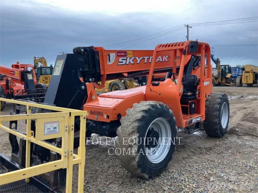 SkyTrak 8042O Sollevatori telescopici