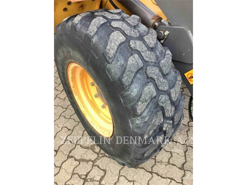 Volvo L30G Pale gommate