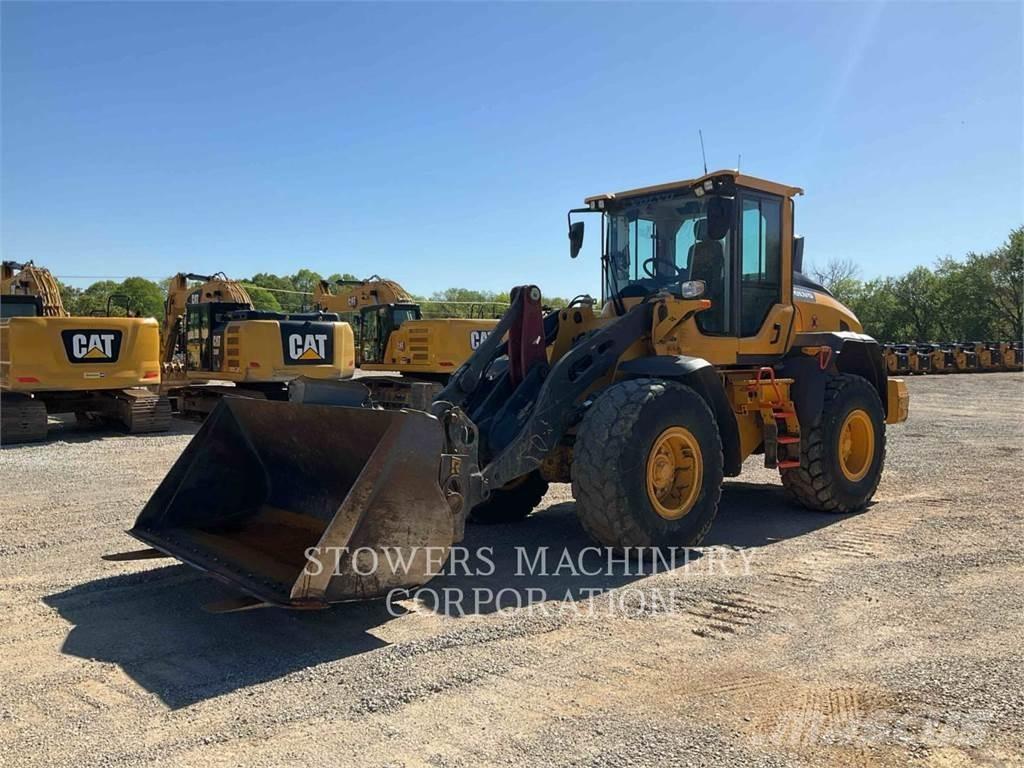 Volvo L60H. Pale gommate