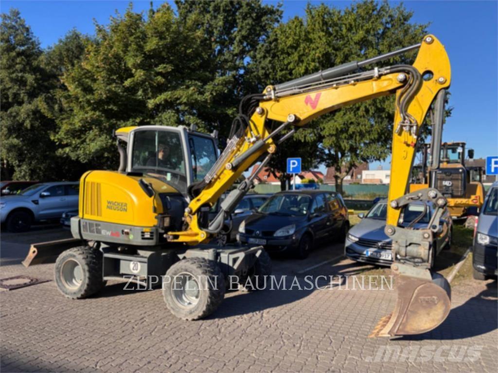 Wacker EW65 Escavatori gommati