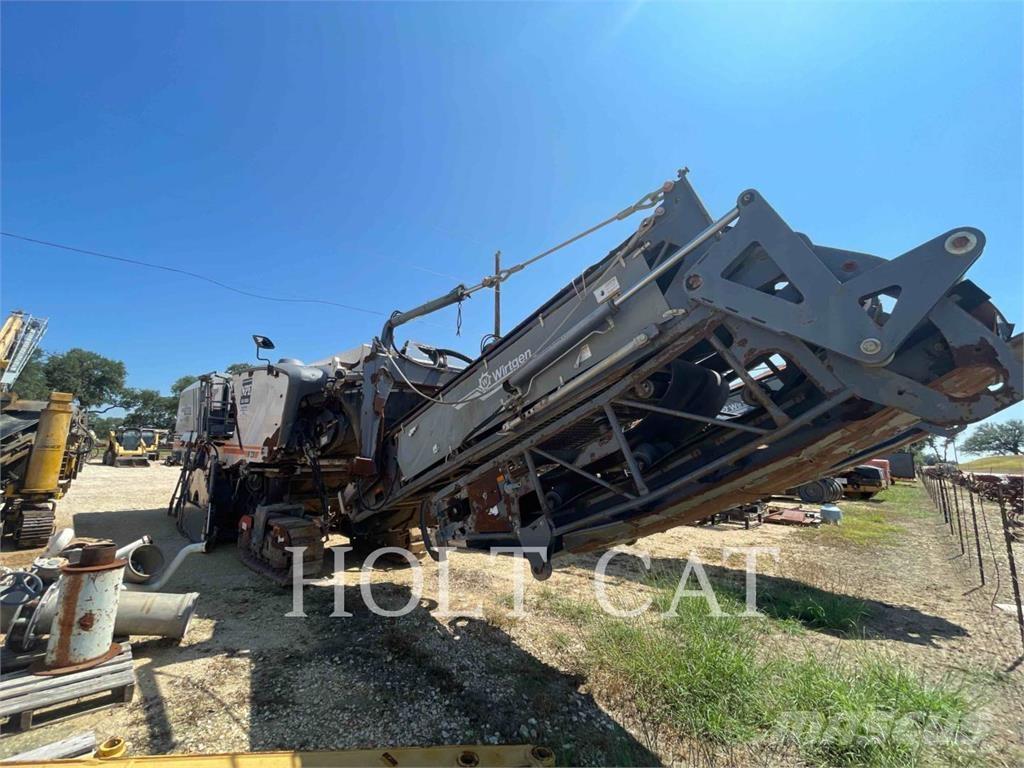 Wirtgen W220 Fresa a freddo per asfalto