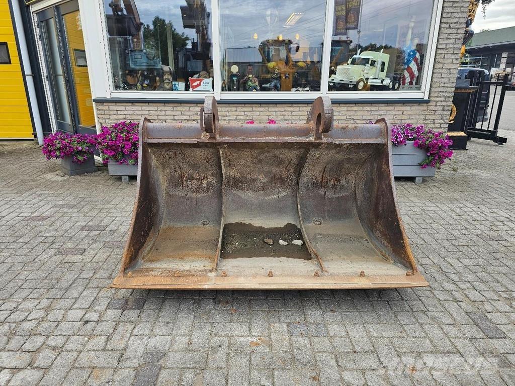  Onbekend Slotenbak Benne