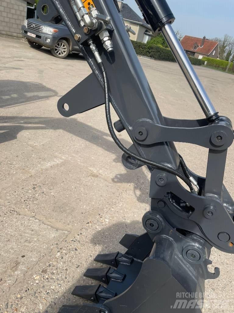Shantui sd 25 u Miniescavatori