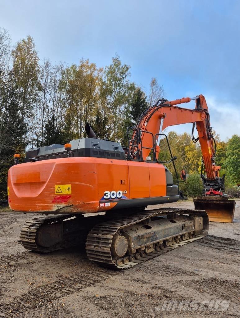 Hitachi ZX 300 LC-6 Escavatori cingolati