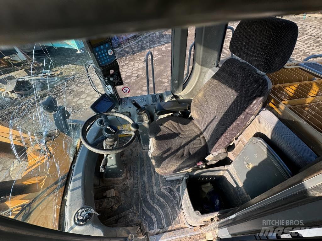 Liebherr L 556 Pale gommate