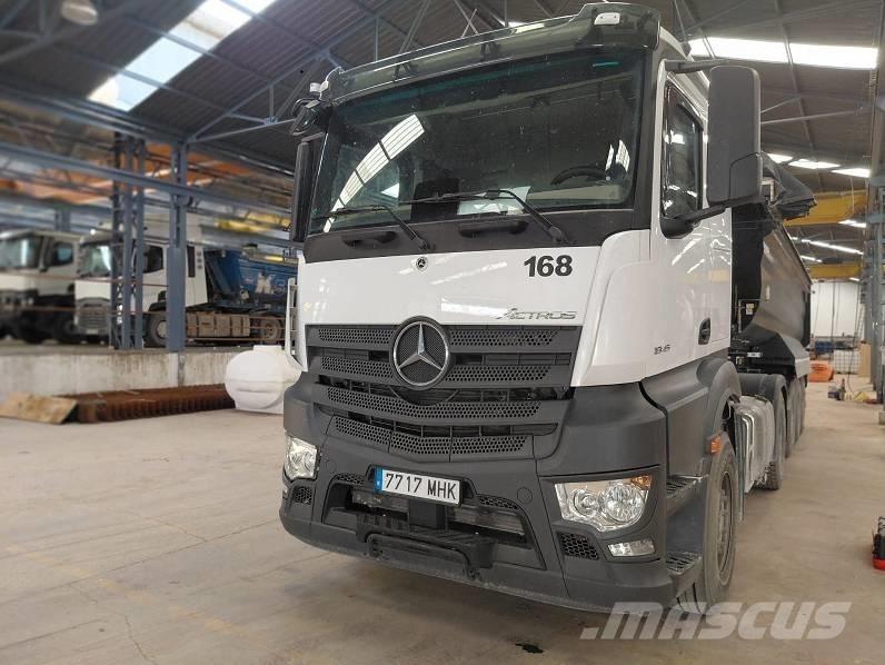 Mercedes-Benz 1845 Motrici e Trattori Stradali
