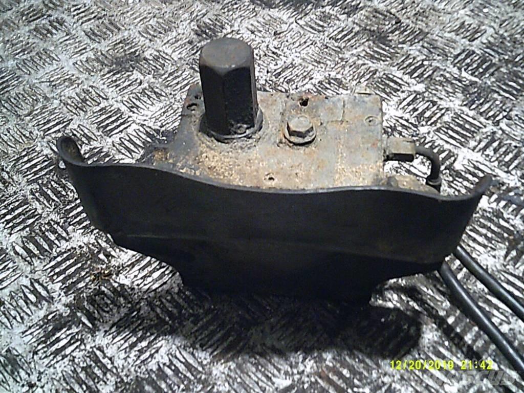MAN TGS  81417236020 Componenti idrauliche