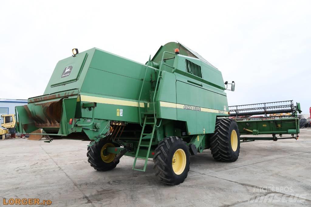 John Deere 2266 E Mietitrebbiatrici