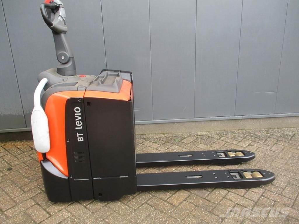 BT LPE 200 Carrelli elevatori bassi a piattaforma
