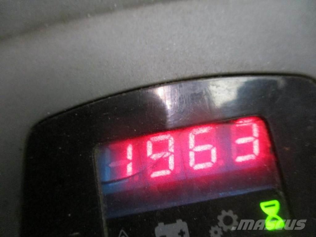 Toyota LPE 200 Carrelli elevatori bassi a piattaforma